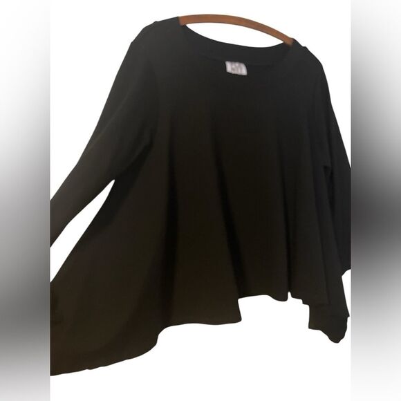 Planet by Lauren G Asymmetrical Hem Top Size 1 - Picture 2 of 8